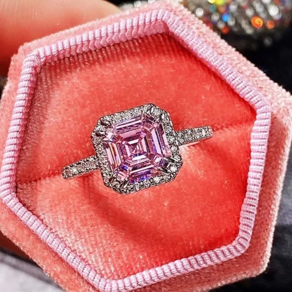 The Valiant in Pink Sapphire in 925 silver sz 10